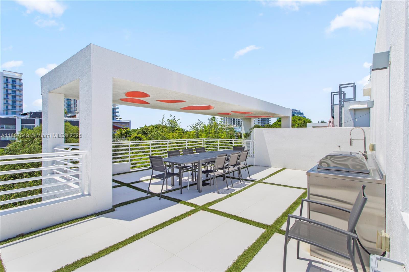 ONE BAY CONDO - Residential