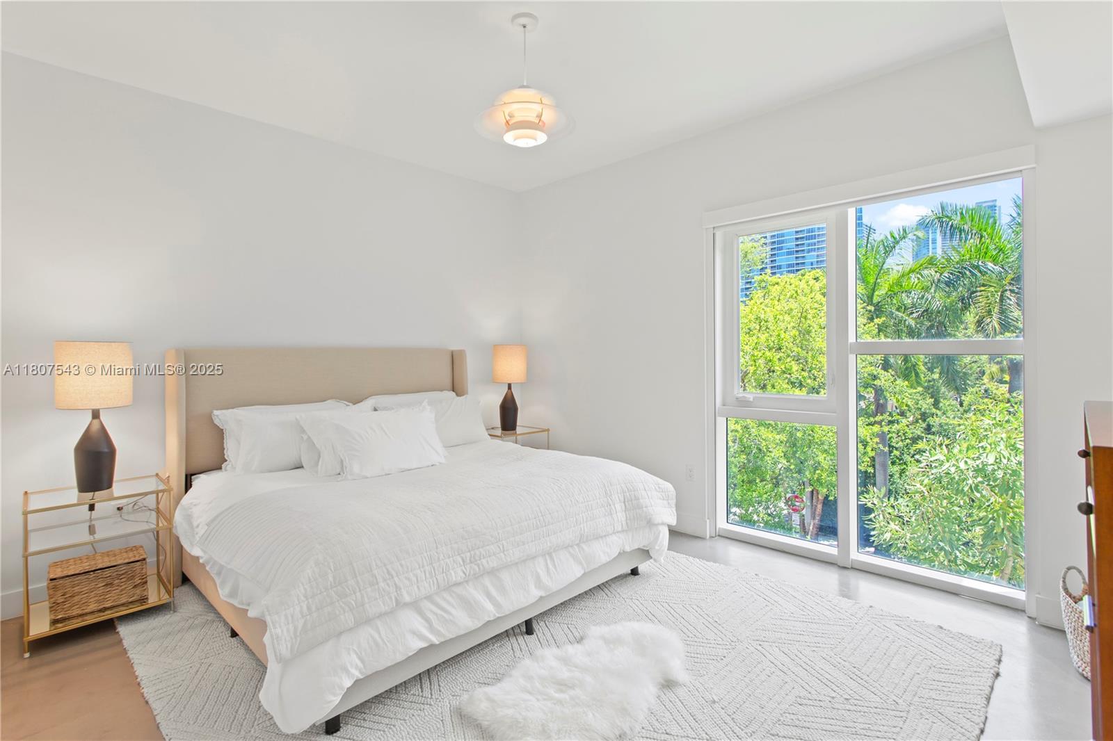 ONE BAY CONDO - Residential