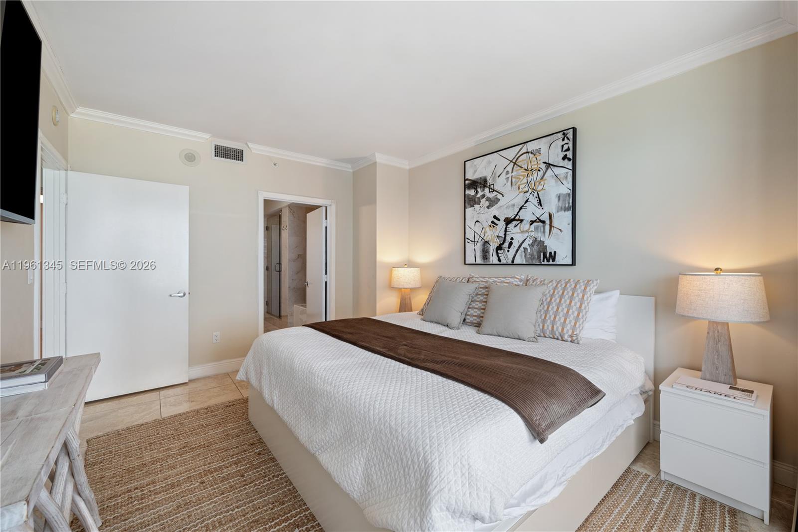 AKOYA CONDO - Residential