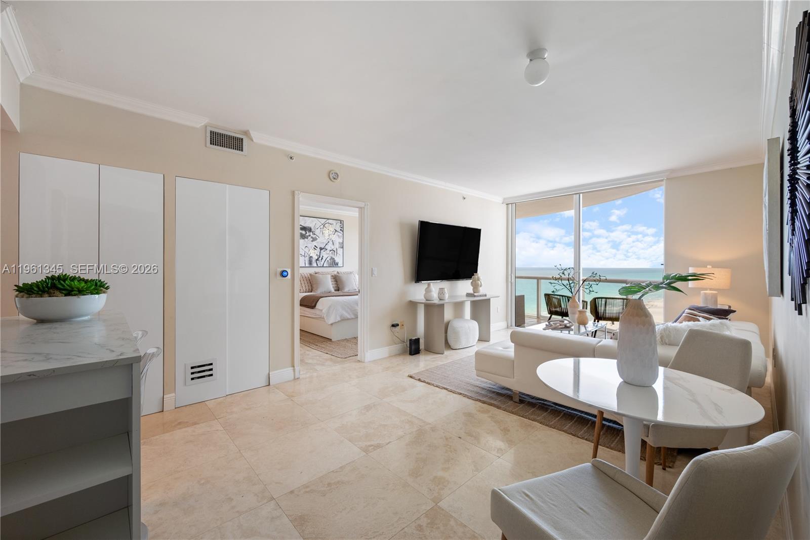 AKOYA CONDO - Residential