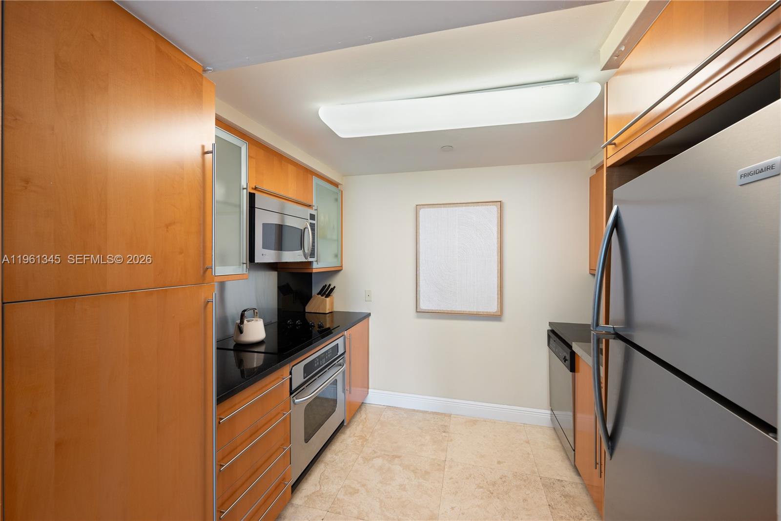 AKOYA CONDO - Residential