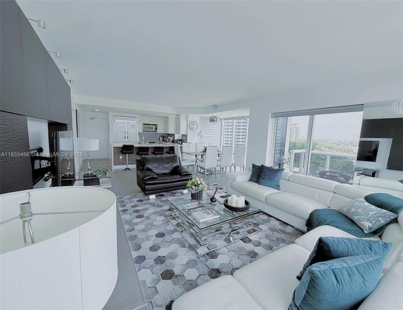 HARBOUR HOUSE - Residential