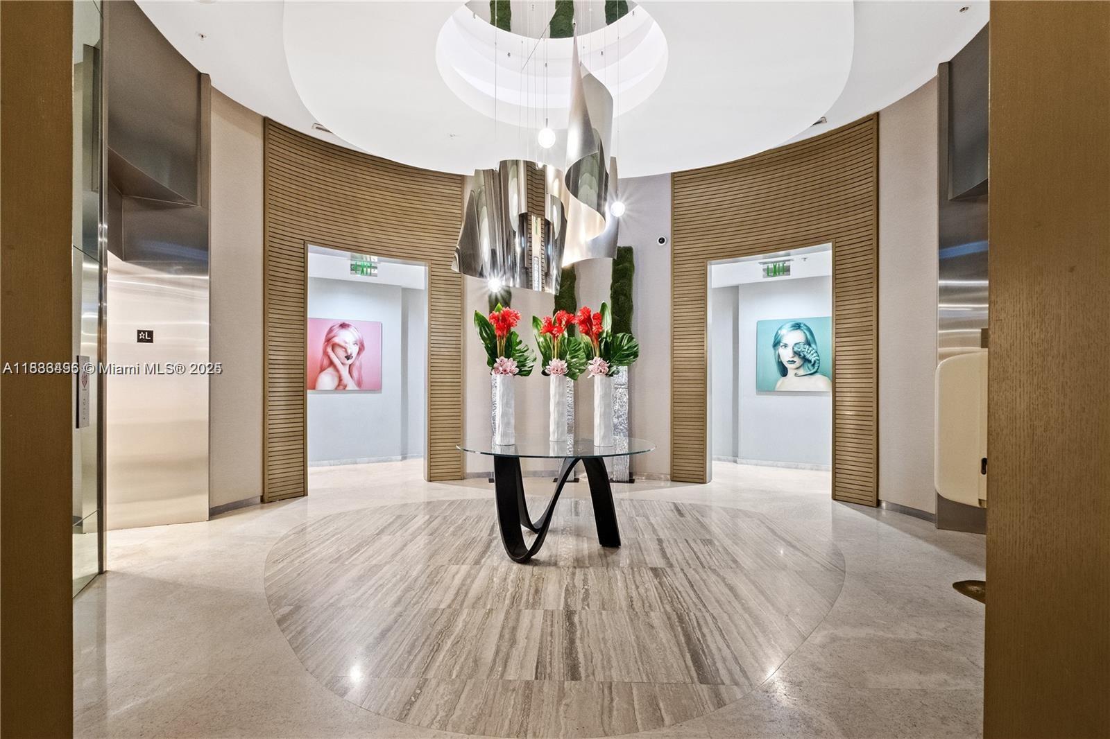 HARBOUR HOUSE - Residential