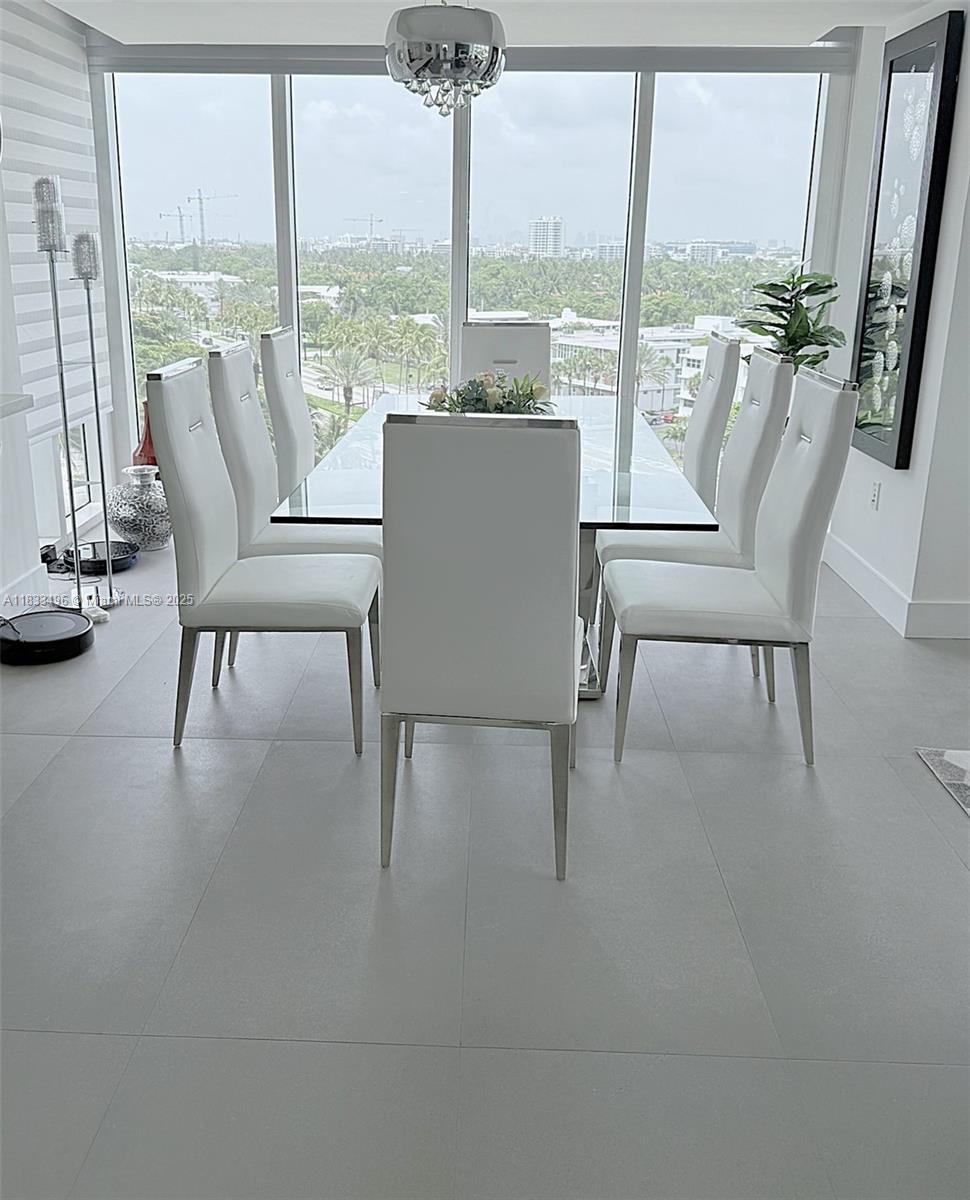 HARBOUR HOUSE - Residential