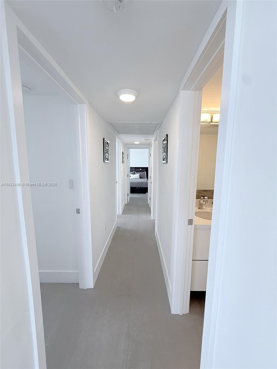 HARBOUR HOUSE - Residential