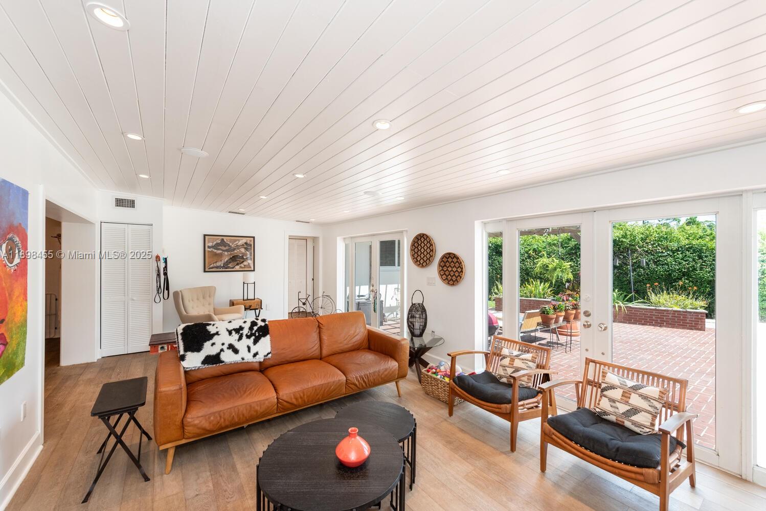 OLD CUTLER ESTATES SEC 1 - Residential