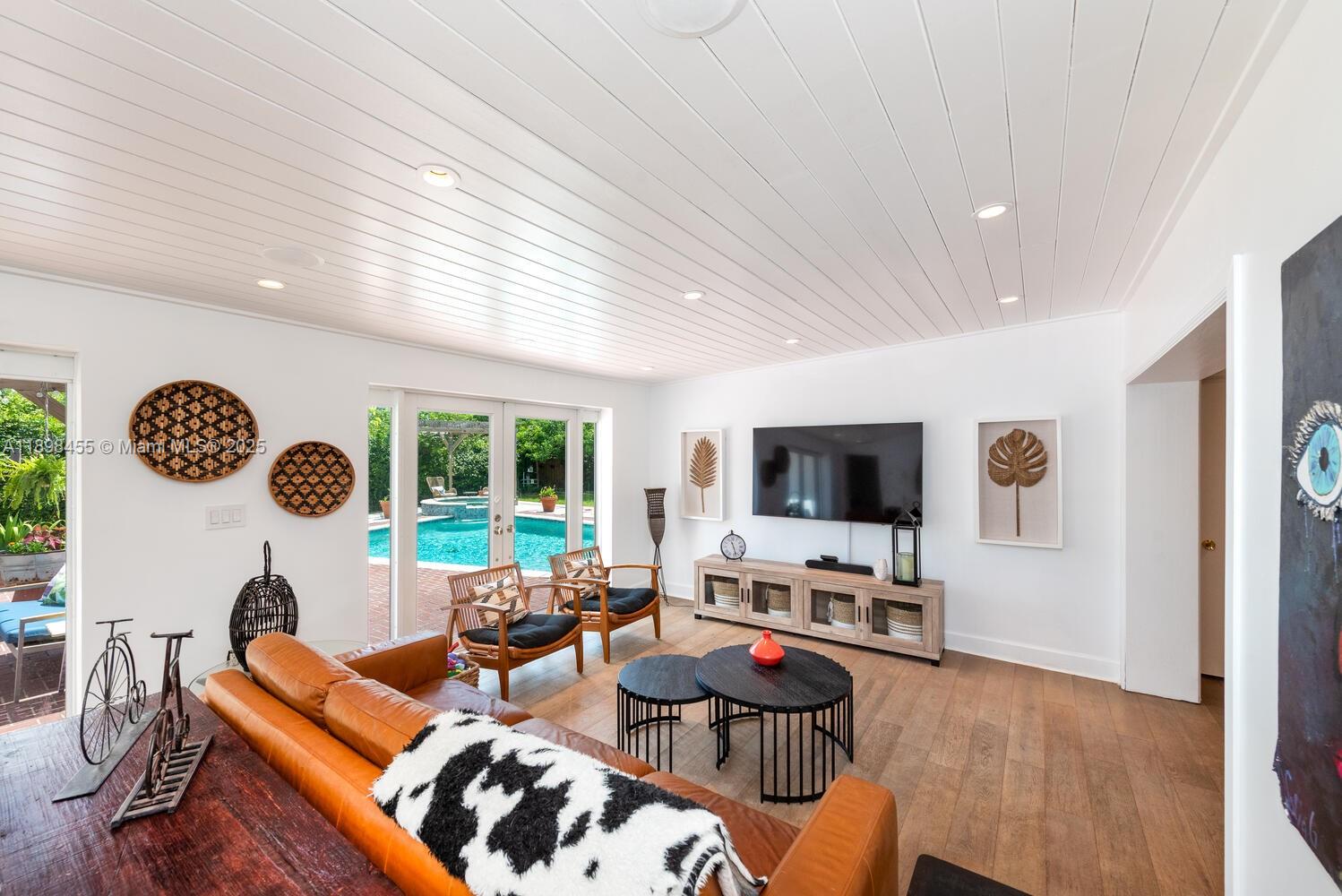 OLD CUTLER ESTATES SEC 1 - Residential