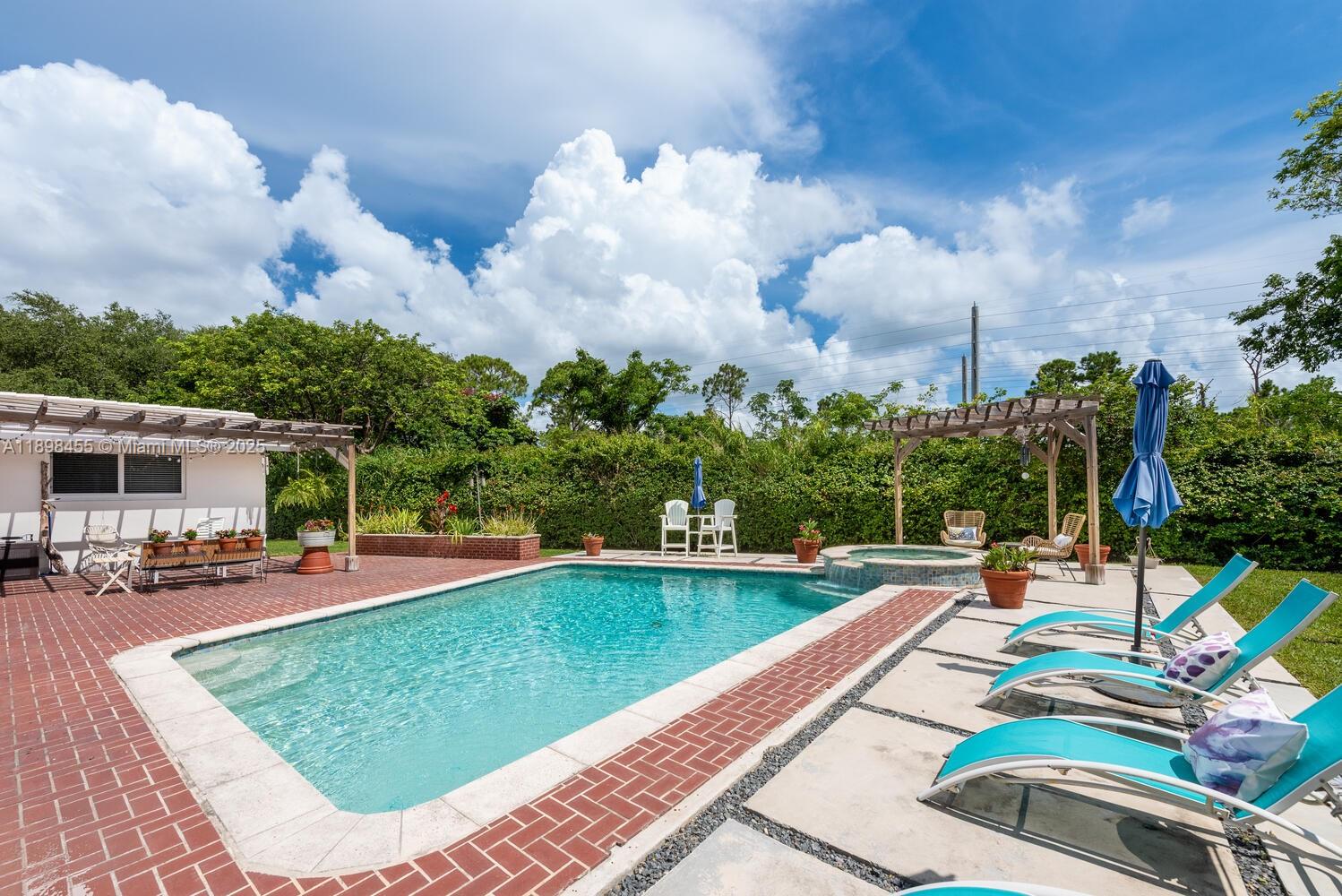 OLD CUTLER ESTATES SEC 1 - Residential