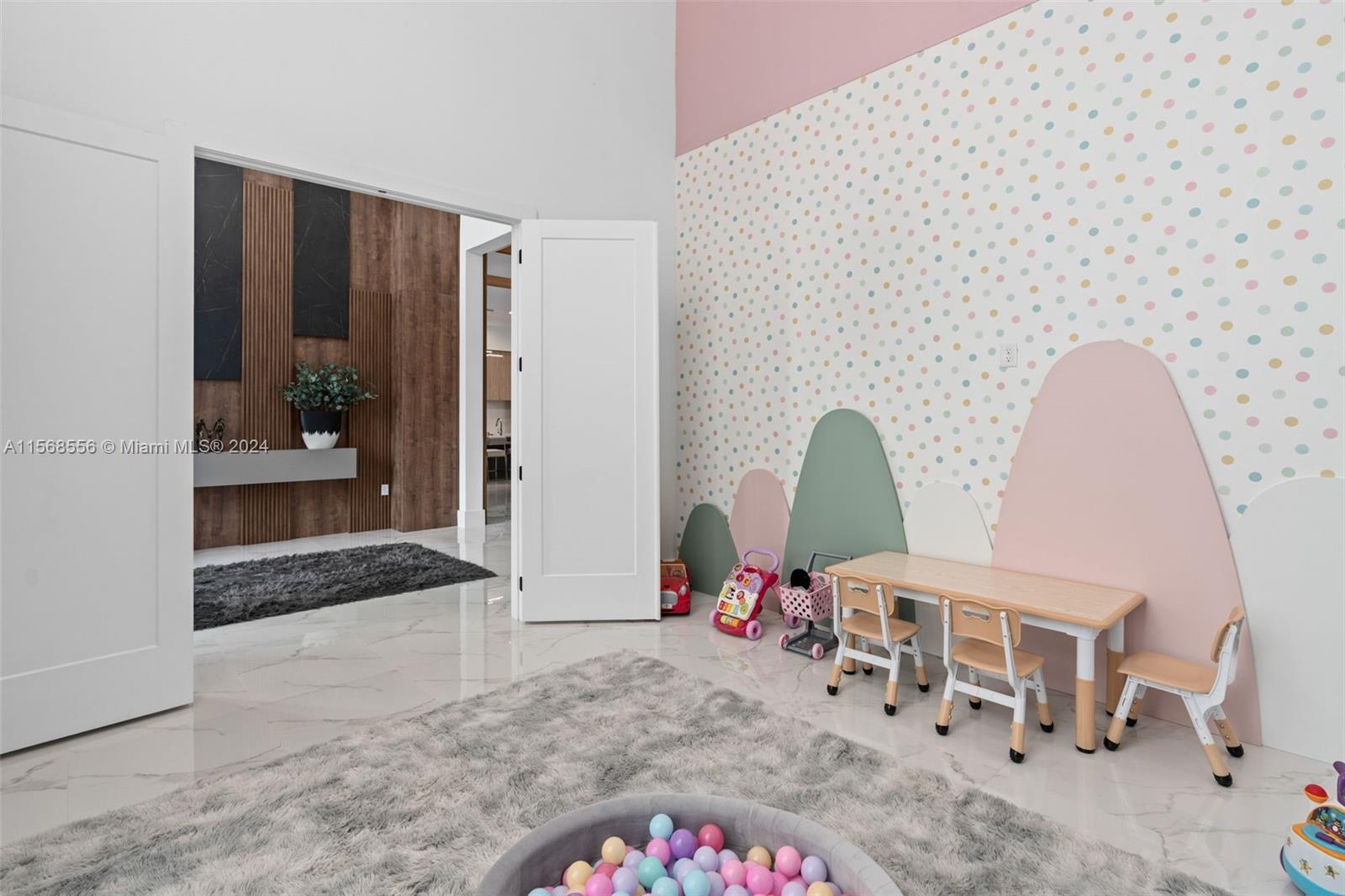 BELLA COLLINA - Residential