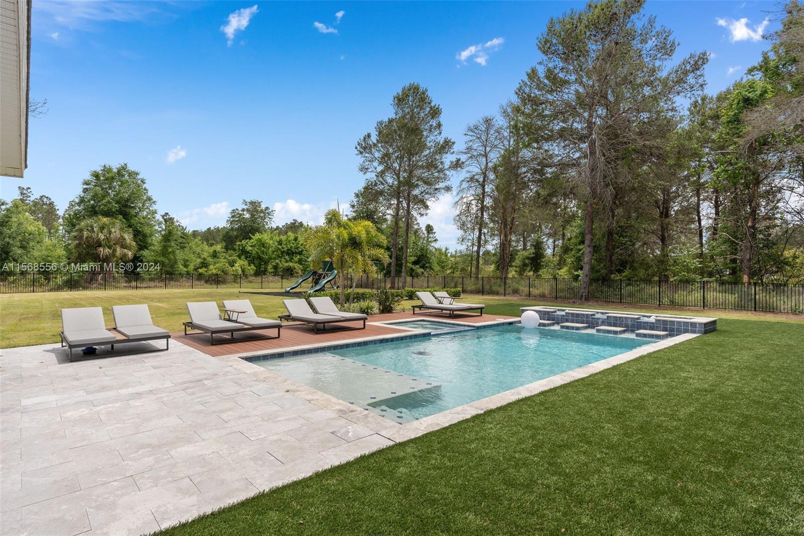 BELLA COLLINA - Residential