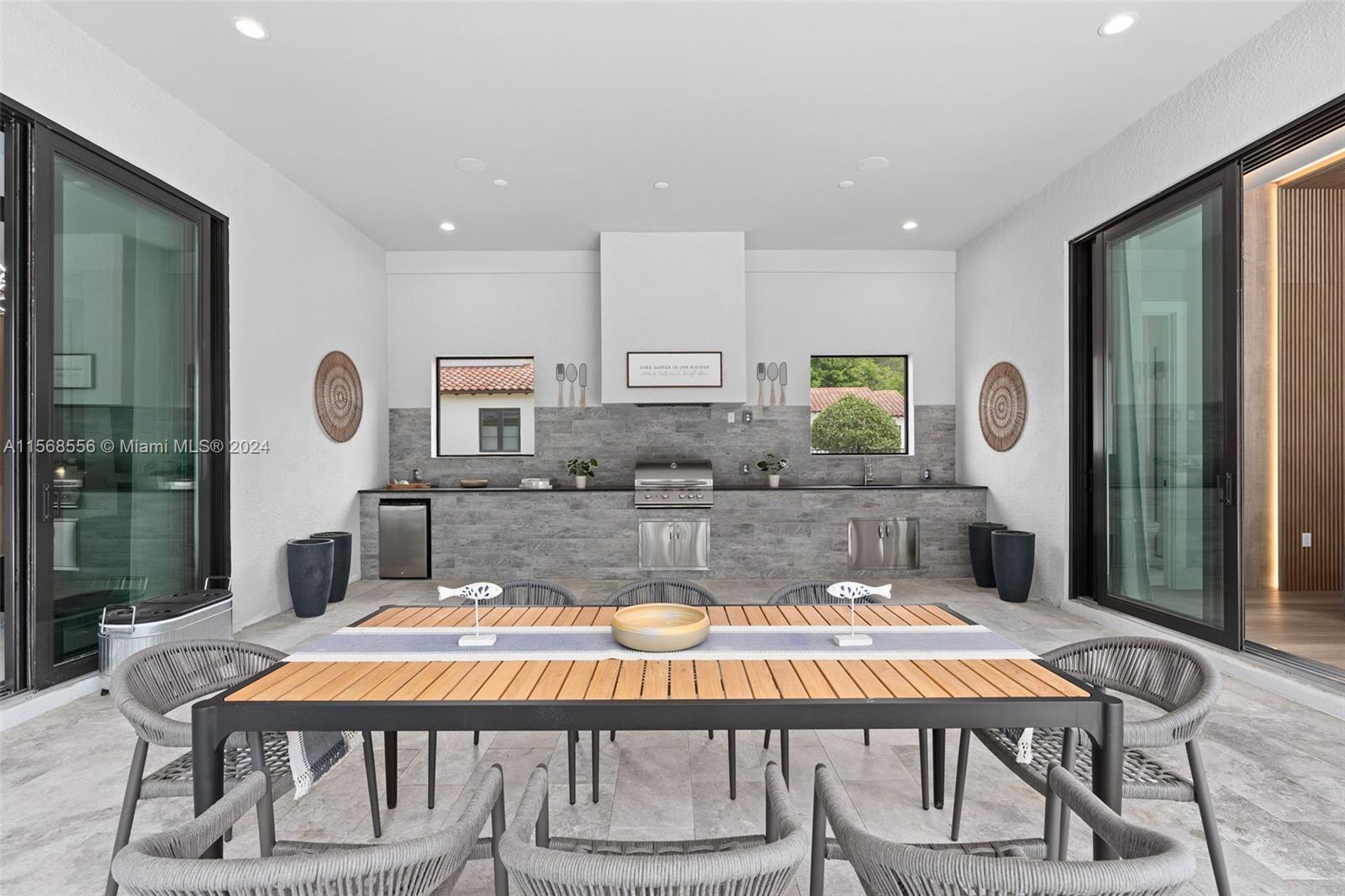 BELLA COLLINA - Residential