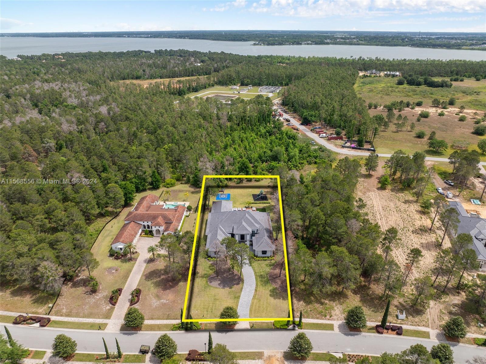 BELLA COLLINA - Residential