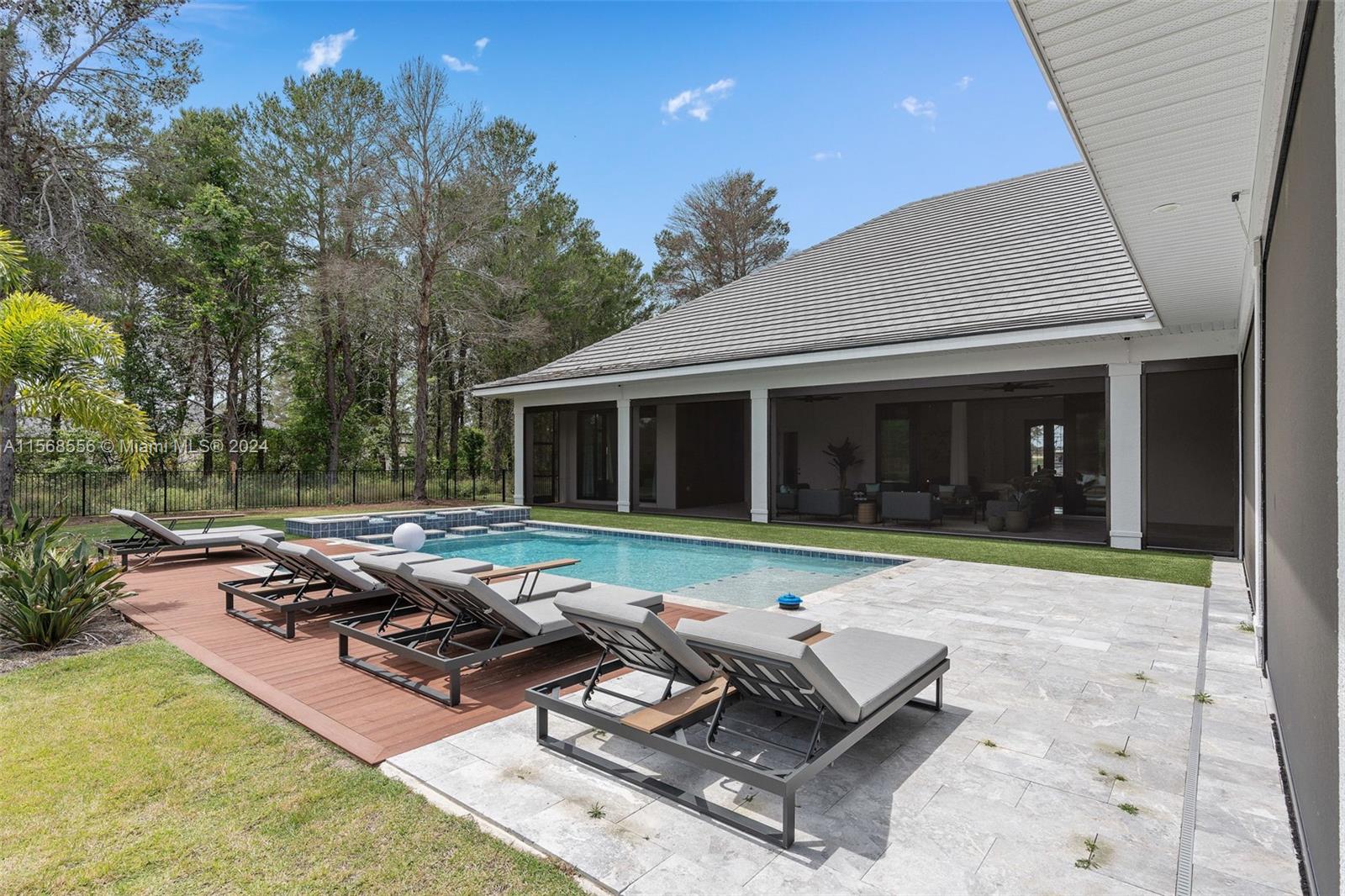 BELLA COLLINA - Residential