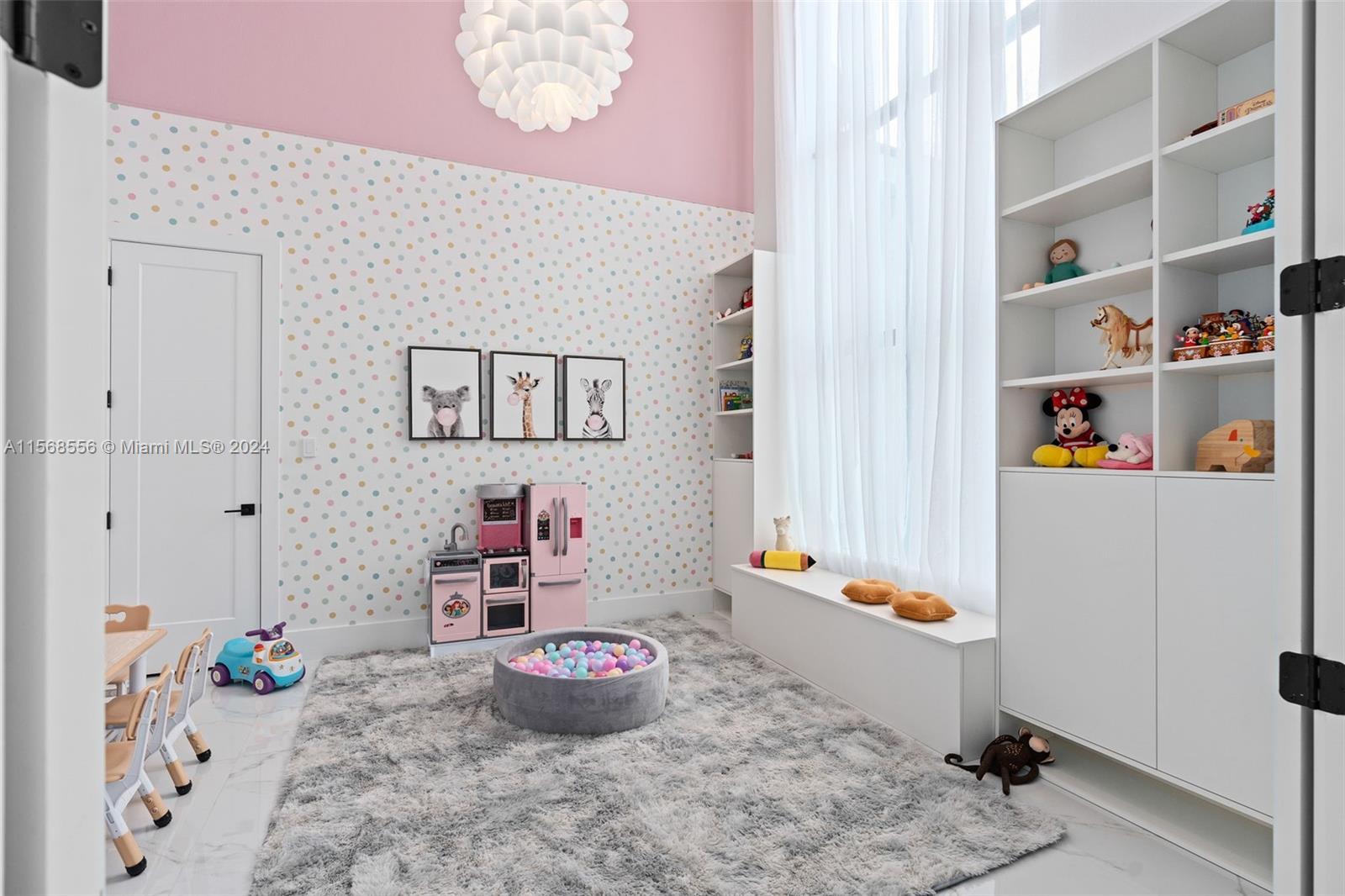 BELLA COLLINA - Residential