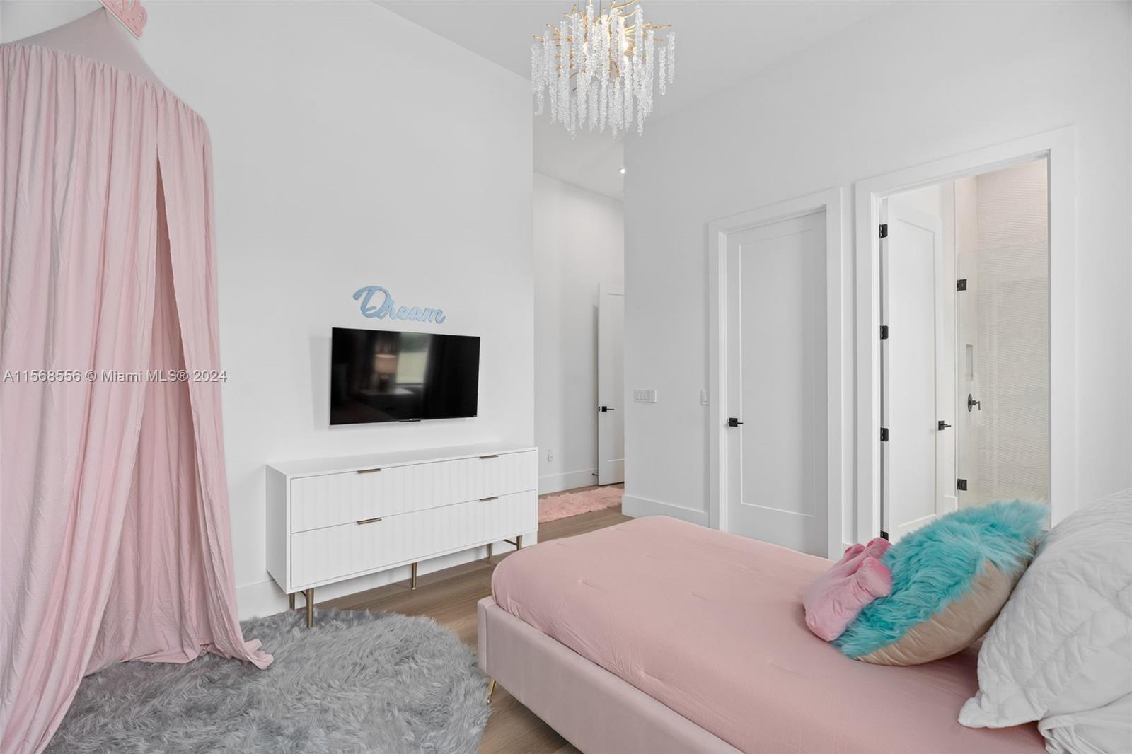 BELLA COLLINA - Residential