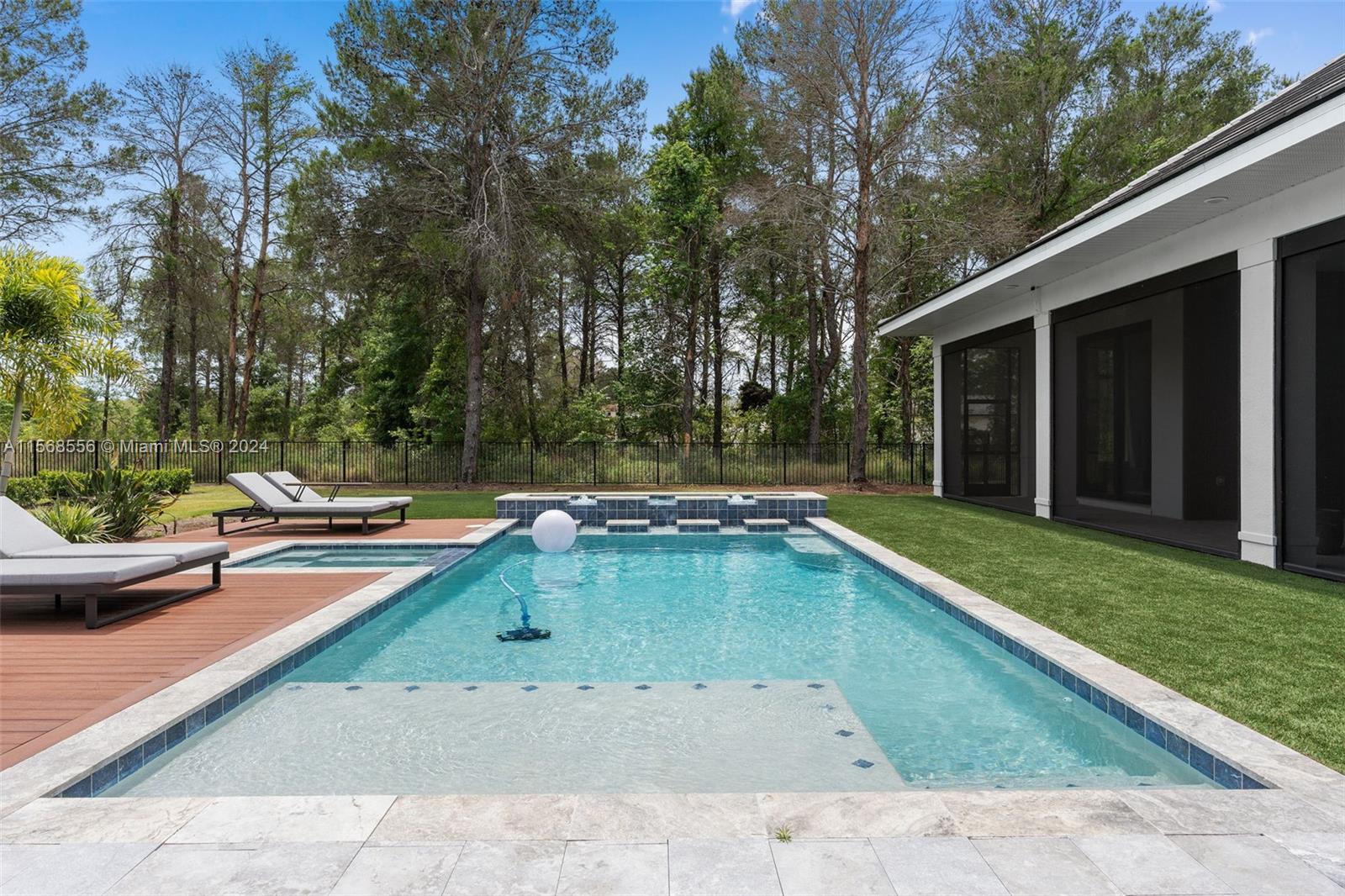 BELLA COLLINA - Residential