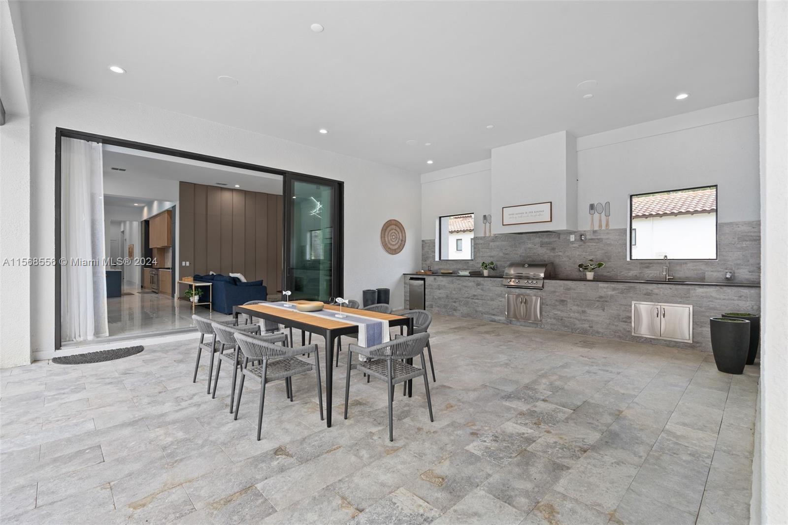 BELLA COLLINA - Residential