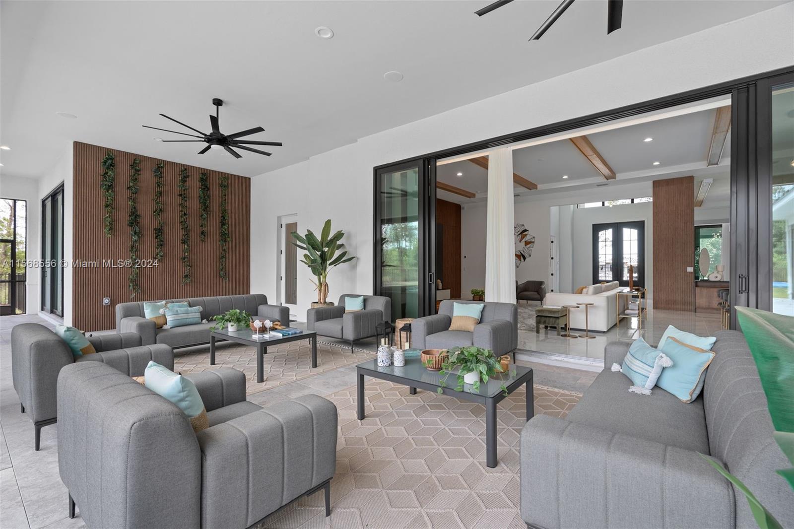 BELLA COLLINA - Residential