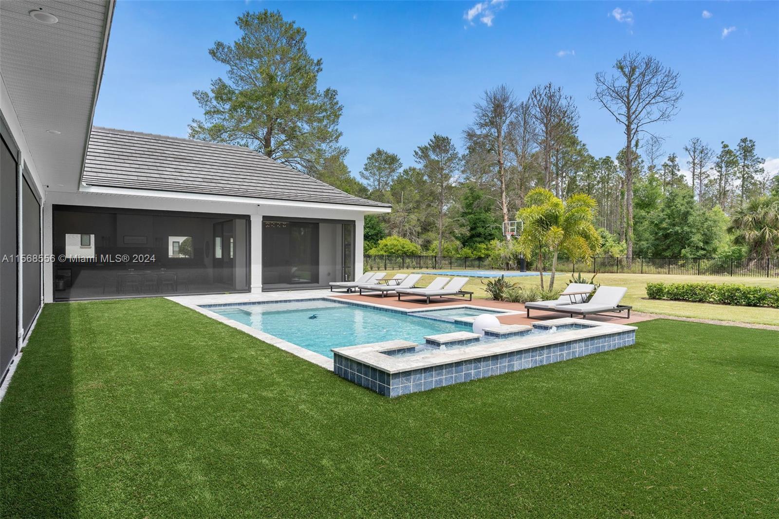 BELLA COLLINA - Residential