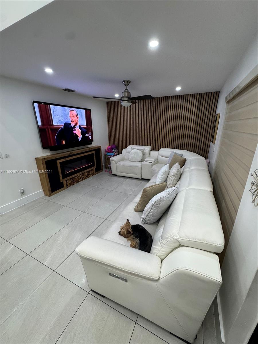 VILLA HOMES AT THE MOORS - Residential