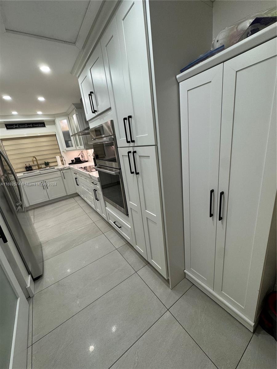 VILLA HOMES AT THE MOORS - Residential