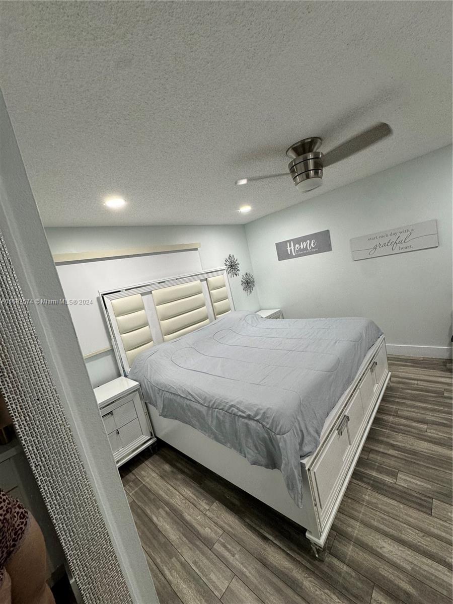 VILLA HOMES AT THE MOORS - Residential