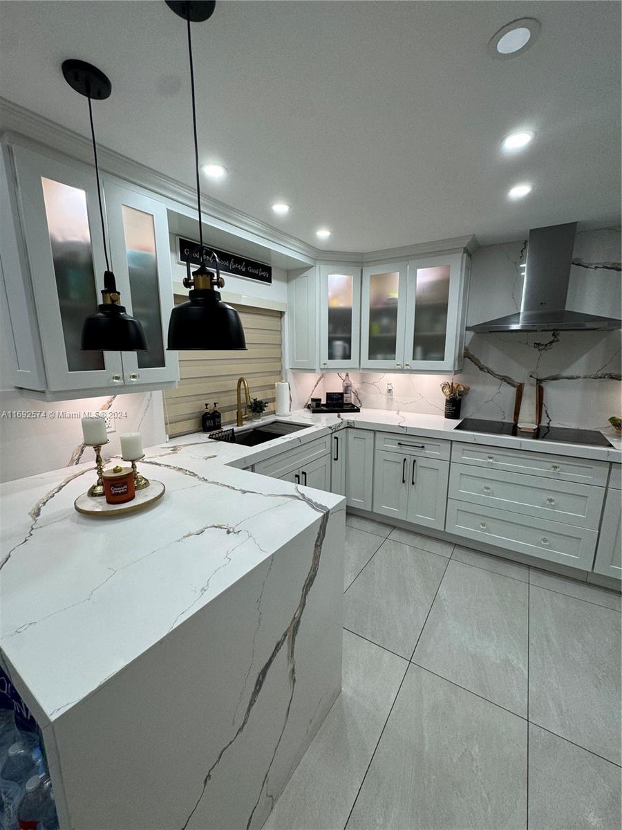 VILLA HOMES AT THE MOORS - Residential