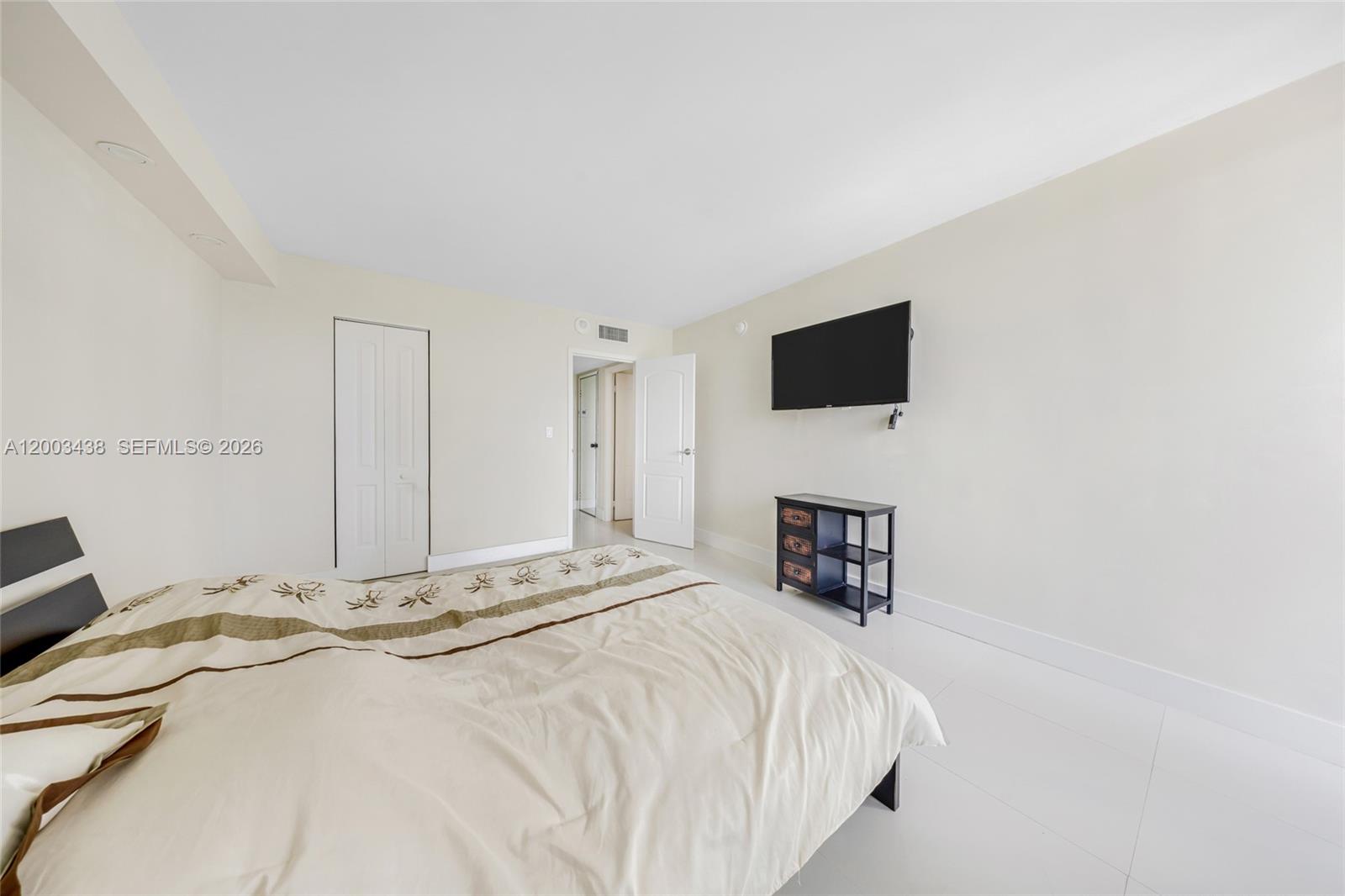 ARLEN HOUSE EAST CONDO - Residential