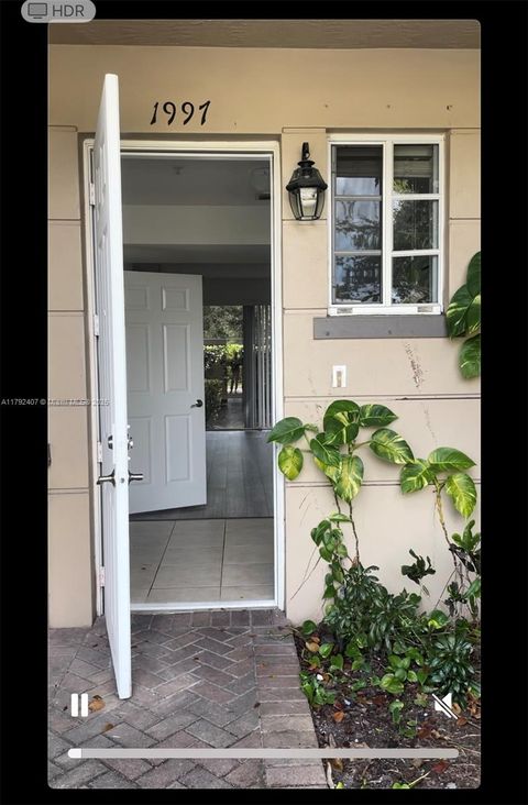 1997 Marsh Harbor Dr 1997 Riviera Beach FL 33404
