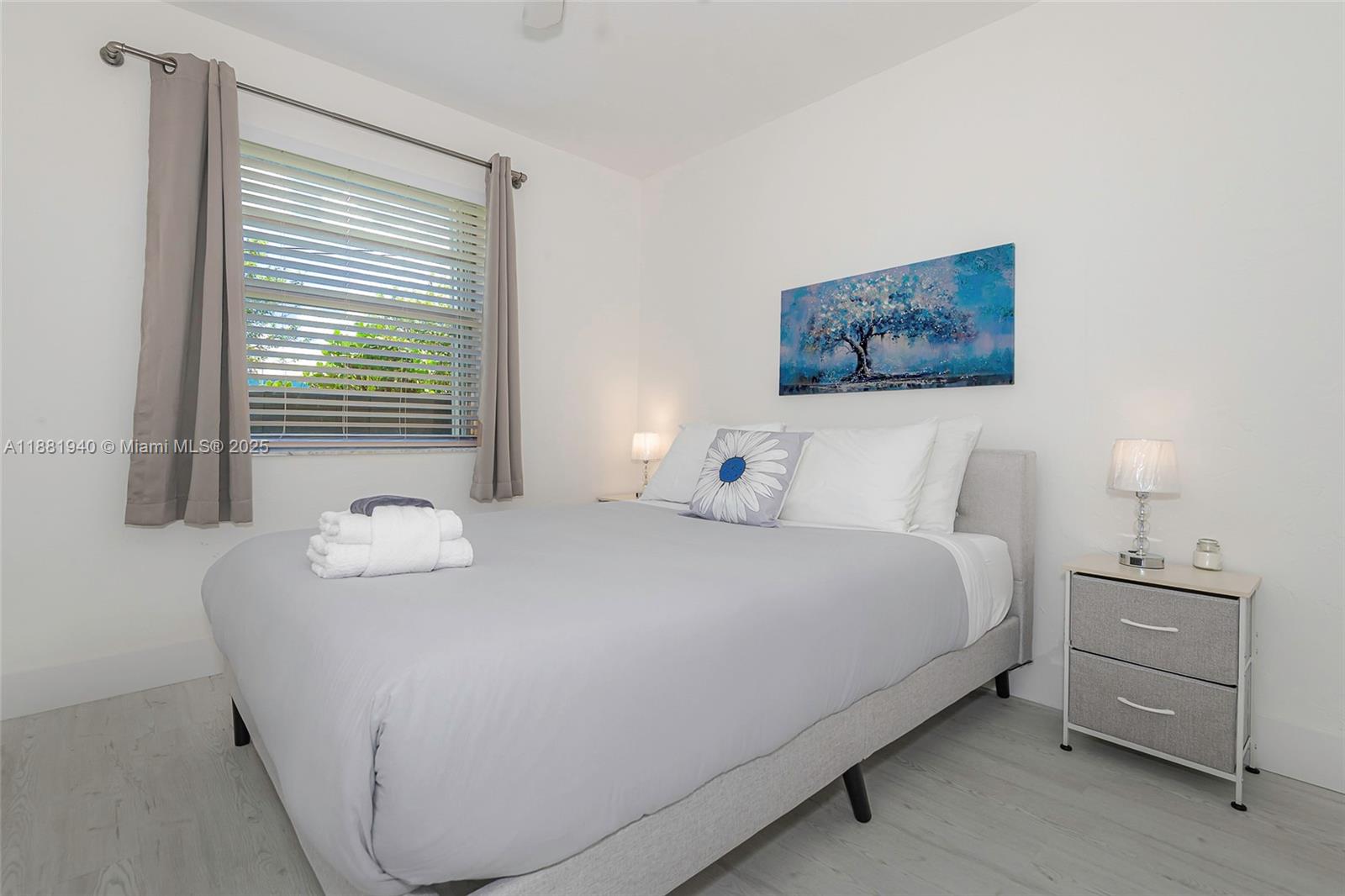 HOLLYWOOD BEACH GARDENS - Residential Lease