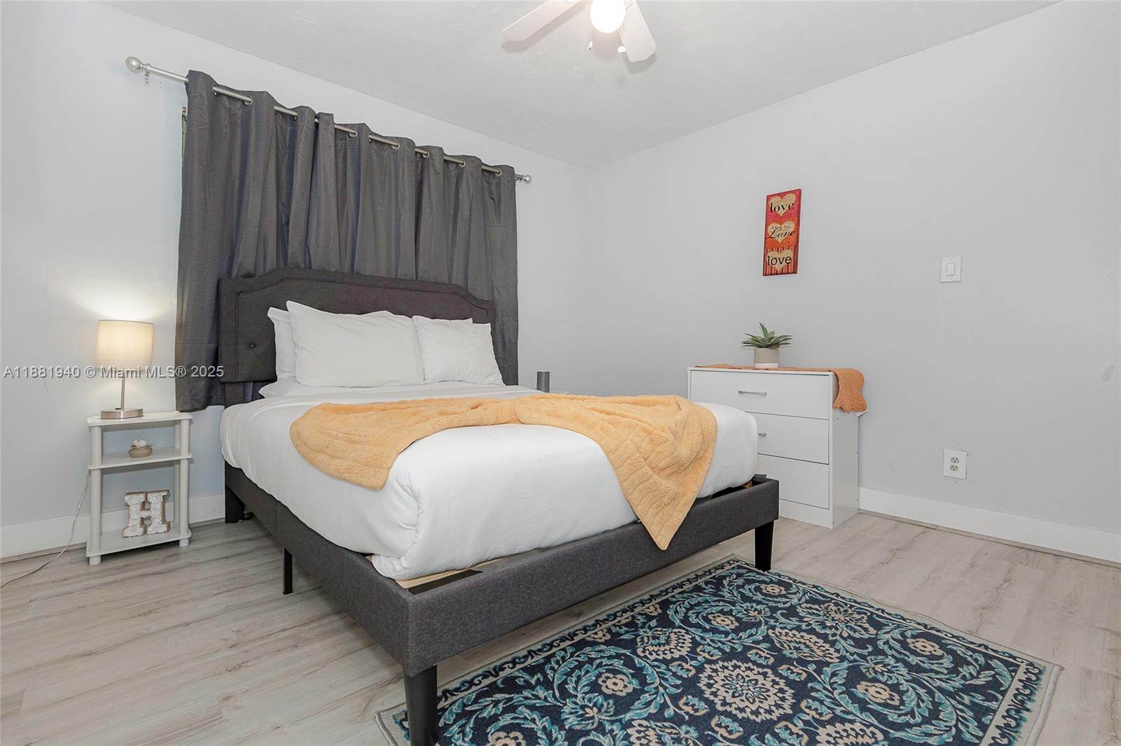 HOLLYWOOD BEACH GARDENS - Residential Lease