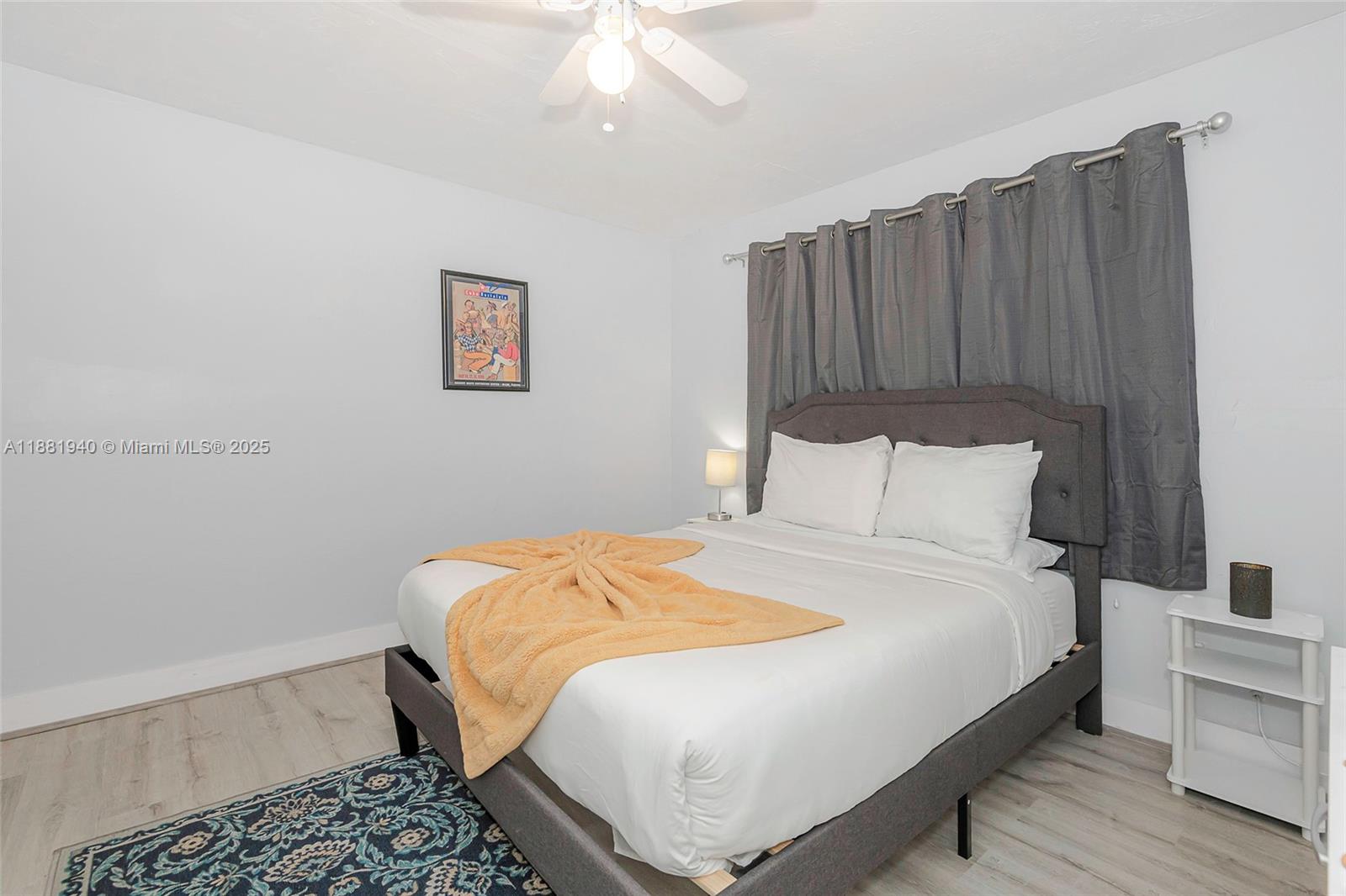 HOLLYWOOD BEACH GARDENS - Residential Lease