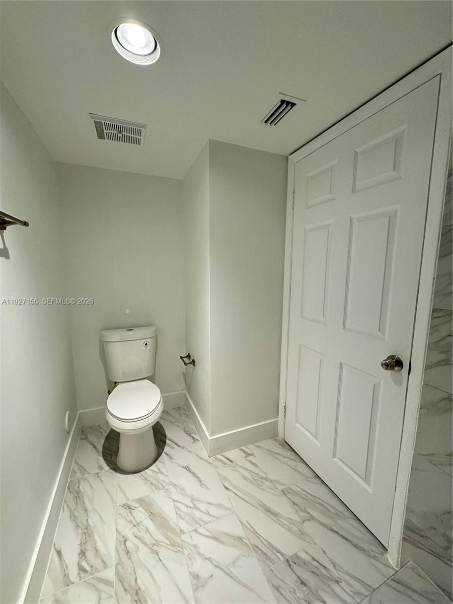 NAPOLI GARDENS AT CORAL S - Residential