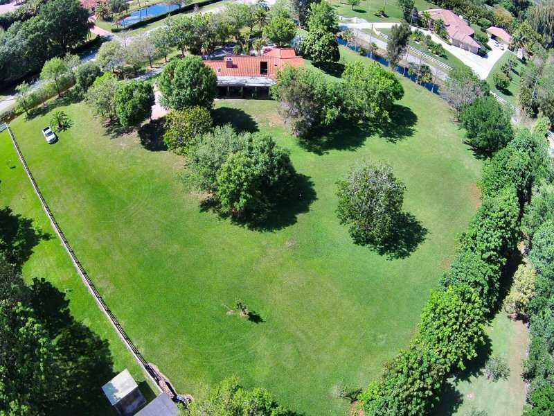 SUNSHINE RANCHES - Residential