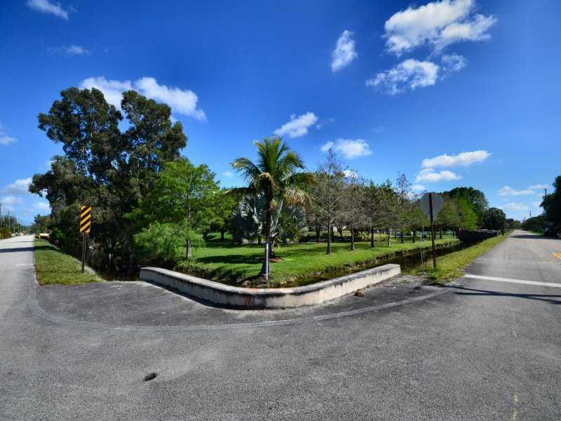 SUNSHINE RANCHES - Residential