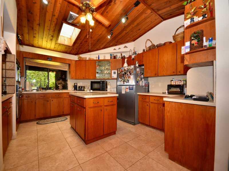 SUNSHINE RANCHES - Residential