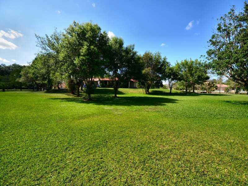 SUNSHINE RANCHES - Residential