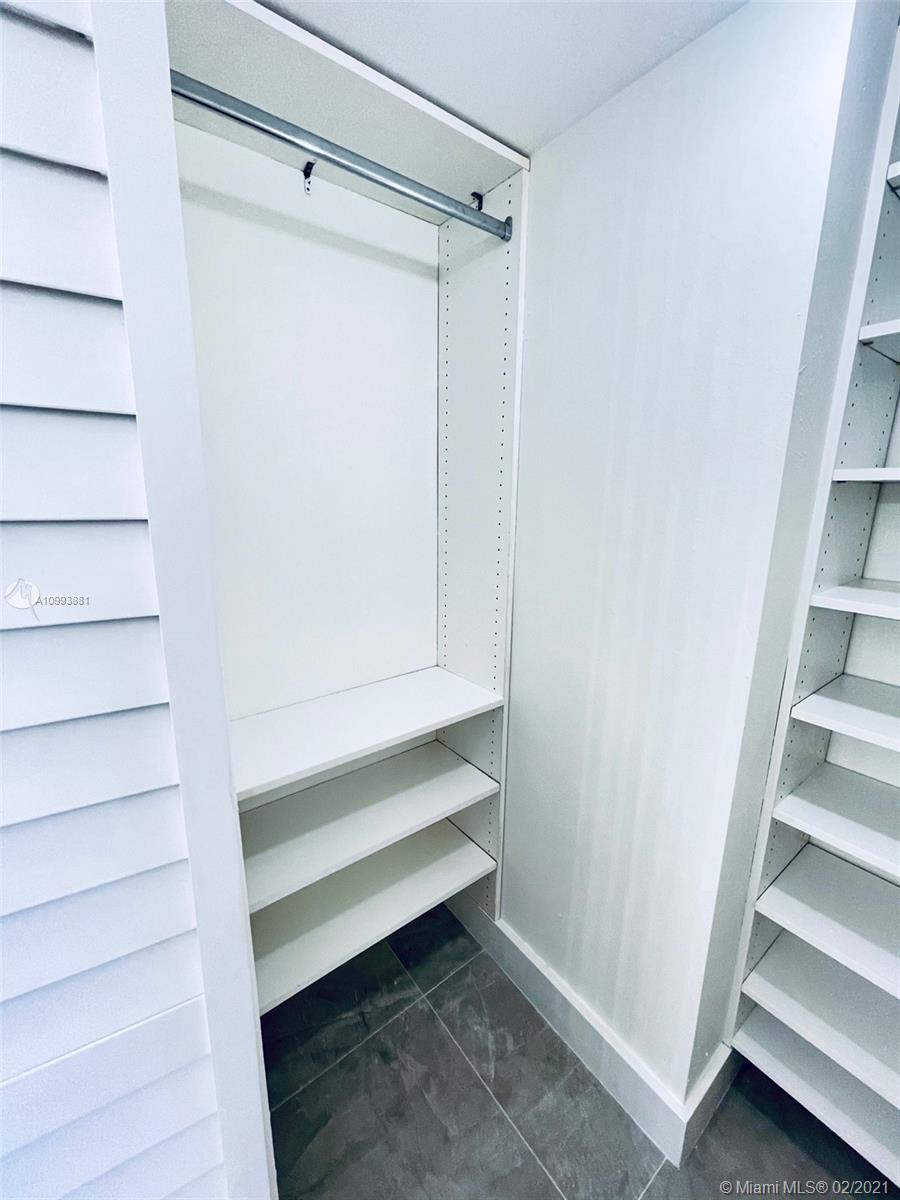 ENSENADA CONDO BLDG E-II - Residential