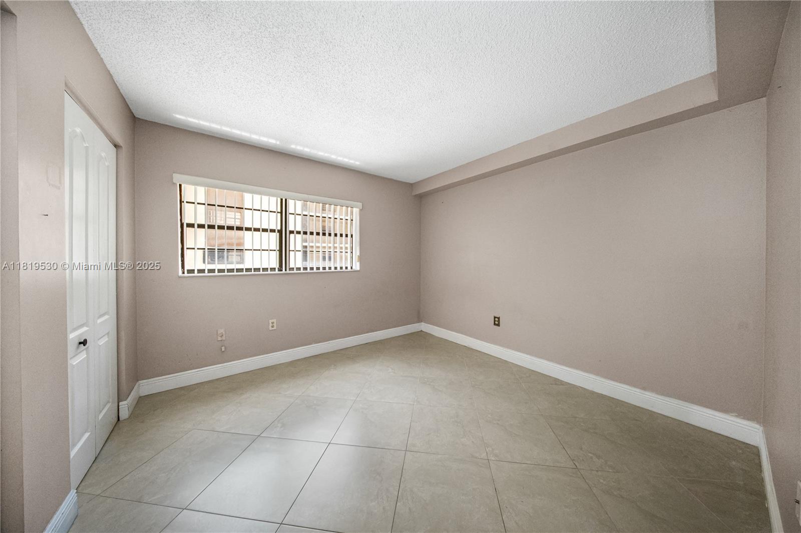 ARAGON TOWERS CONDO - Residential