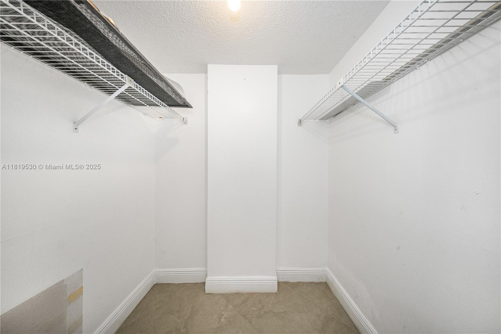 ARAGON TOWERS CONDO - Residential