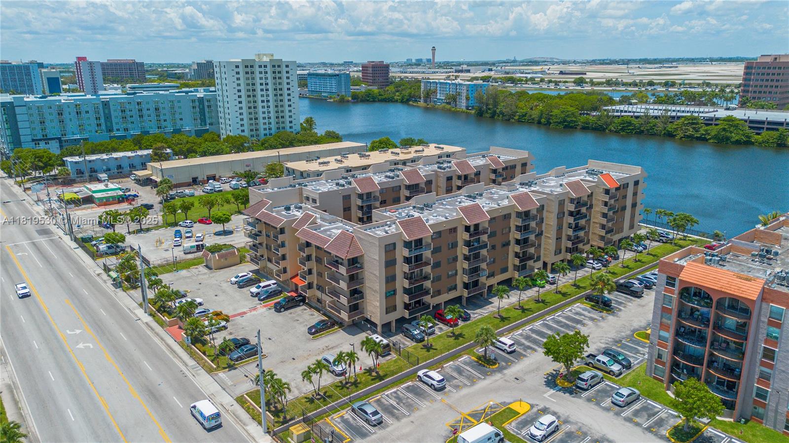 ARAGON TOWERS CONDO - Residential