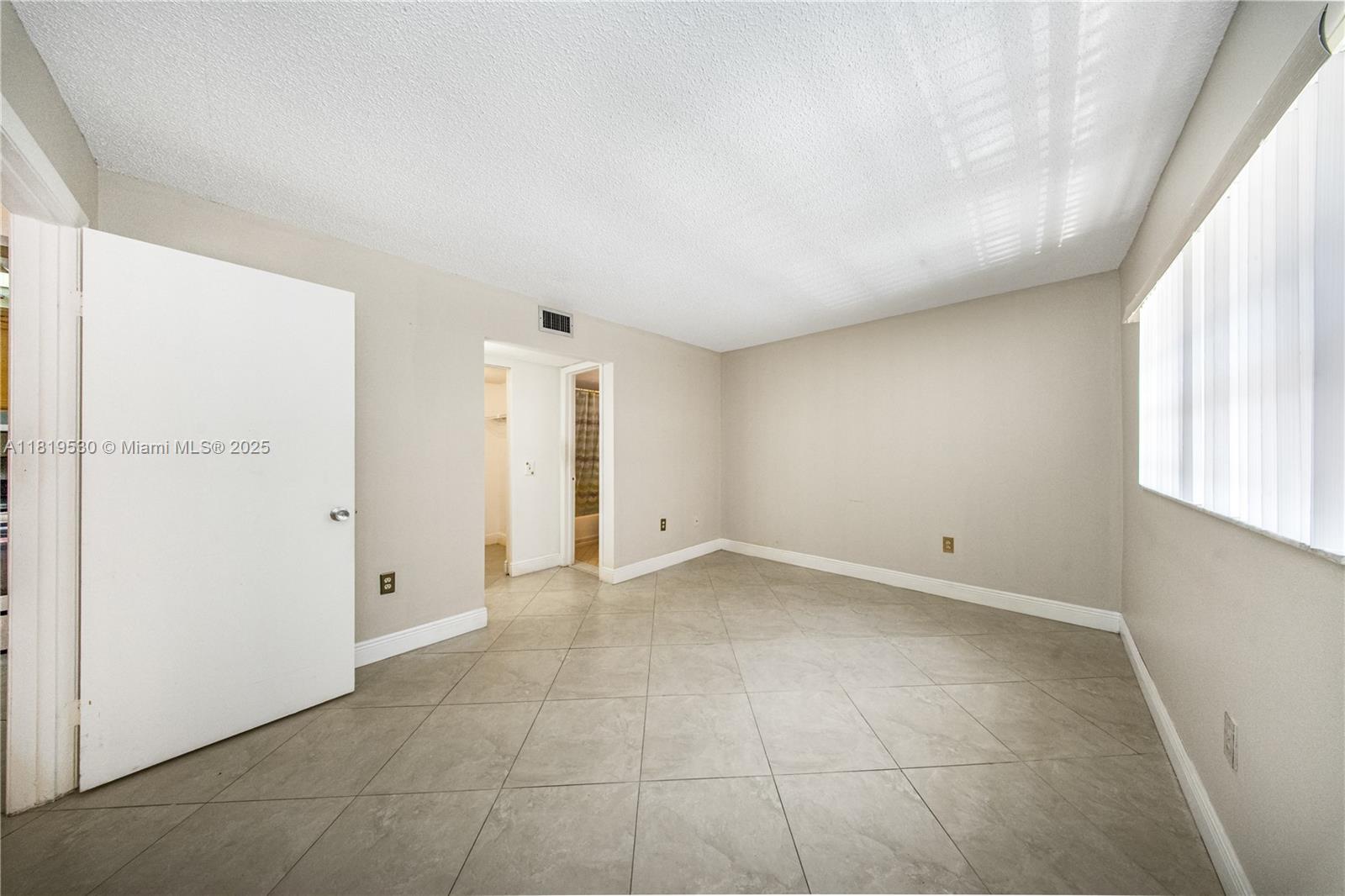 ARAGON TOWERS CONDO - Residential