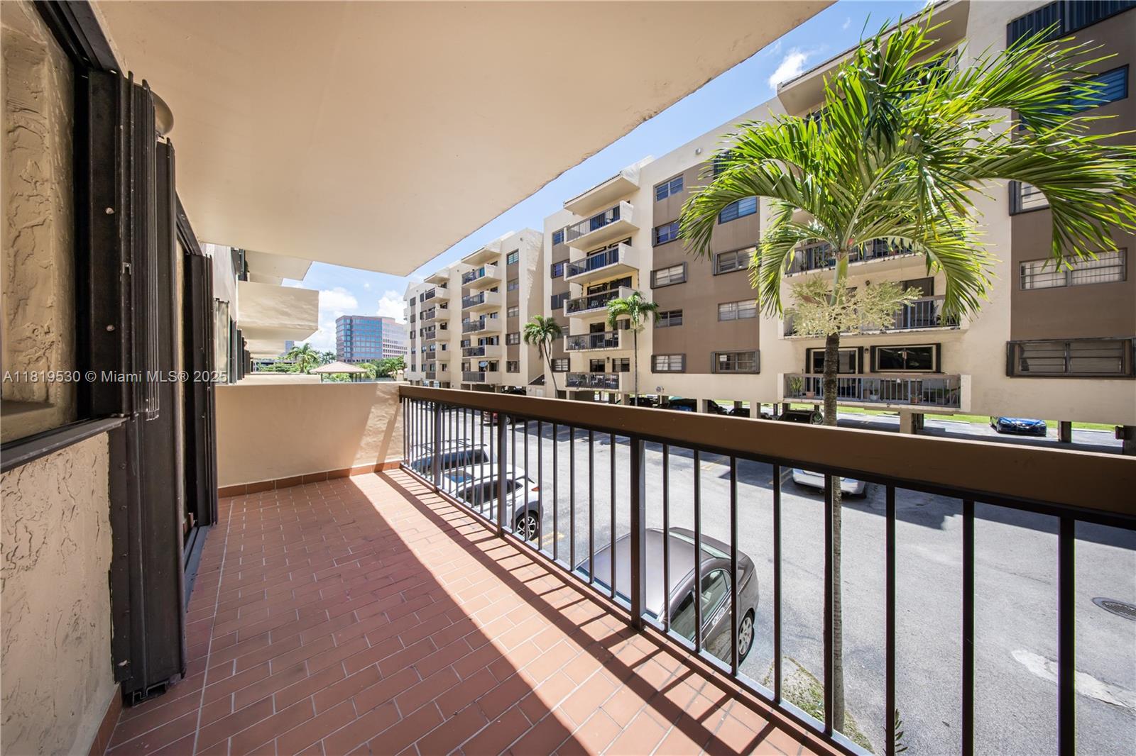 ARAGON TOWERS CONDO - Residential