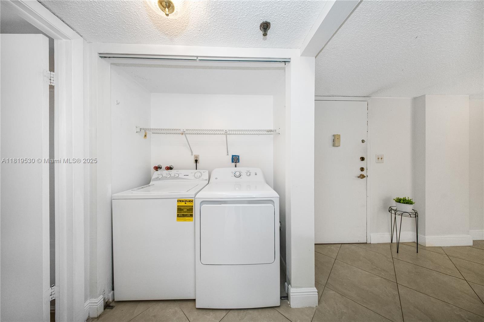 ARAGON TOWERS CONDO - Residential