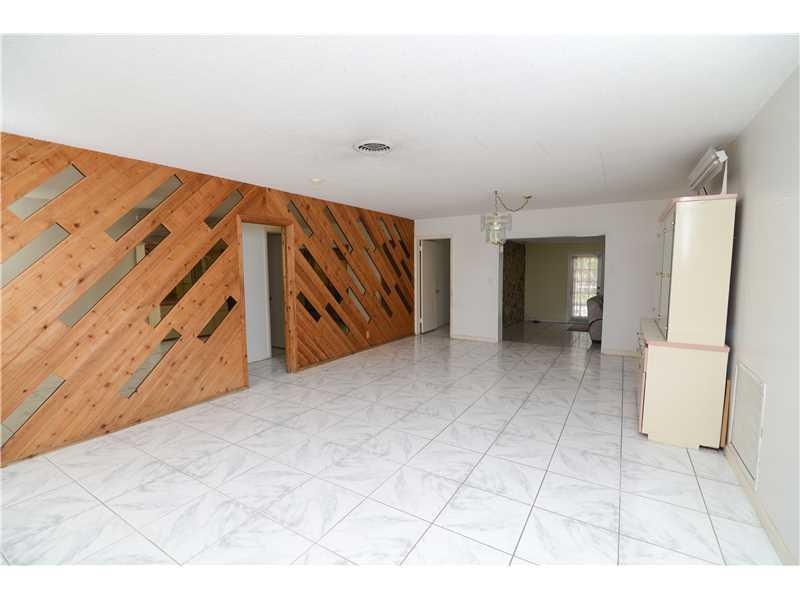 HOLLYWOOD HILLS 6-22 B - Residential