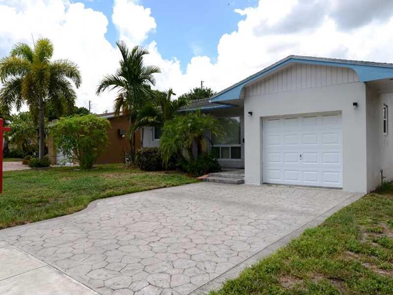 HOLLYWOOD HILLS 6-22 B - Residential