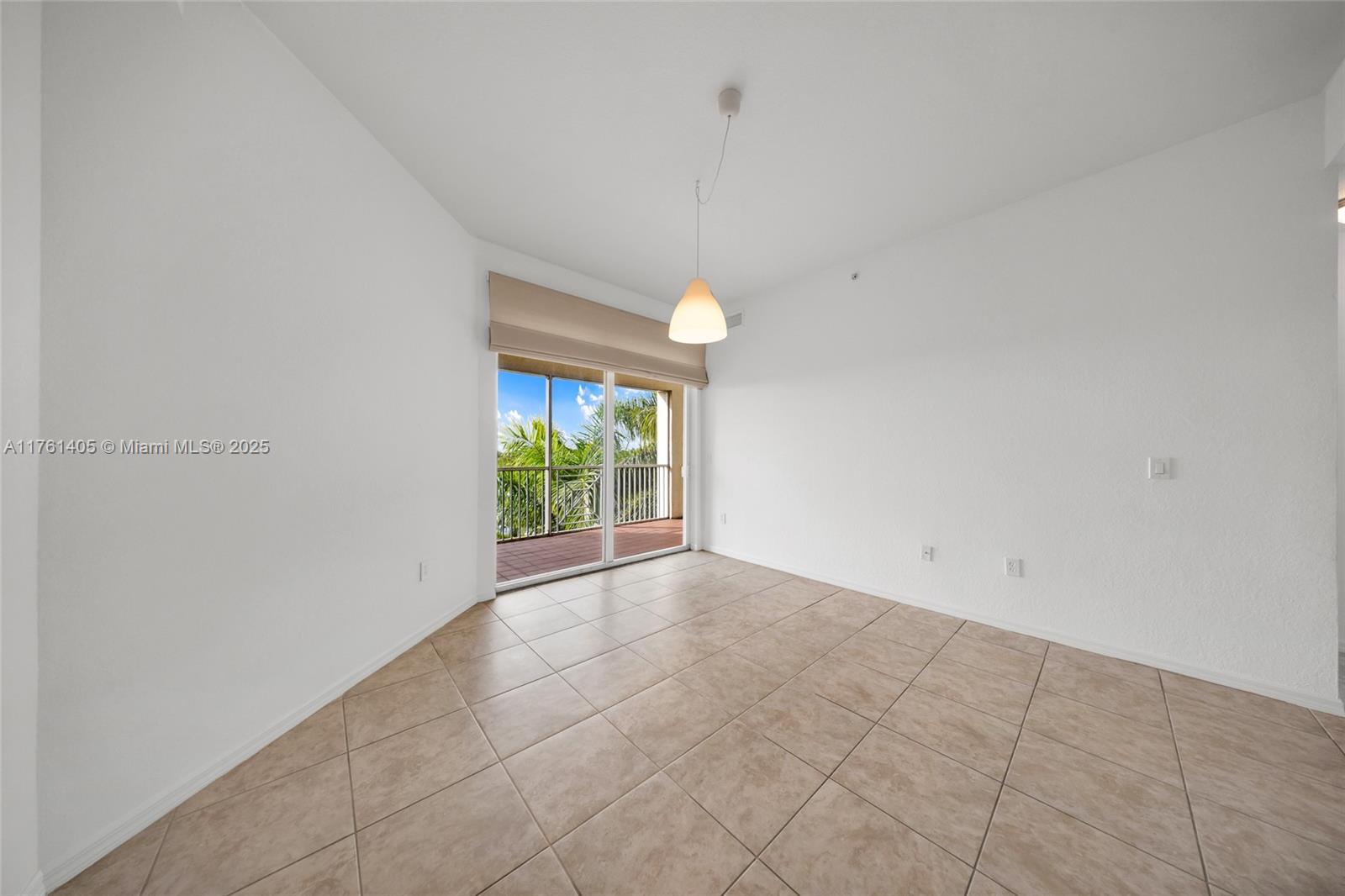 3600 Oaks Clubhouse Dr 501