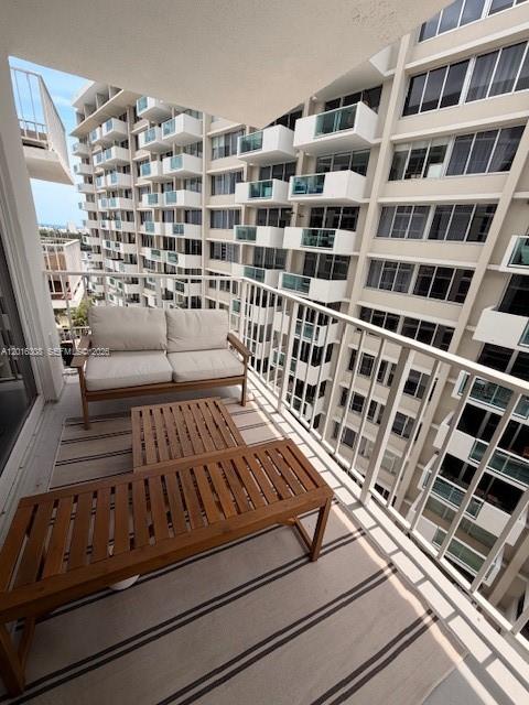 BAYVIEW TERR CONDO - Residential Lease