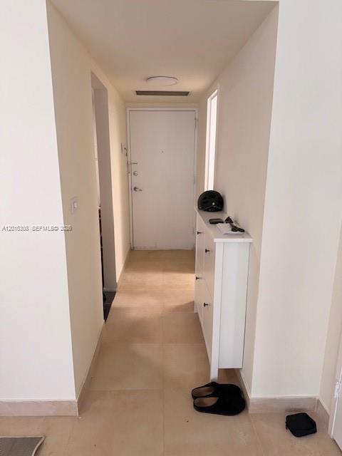 BAYVIEW TERR CONDO - Residential Lease