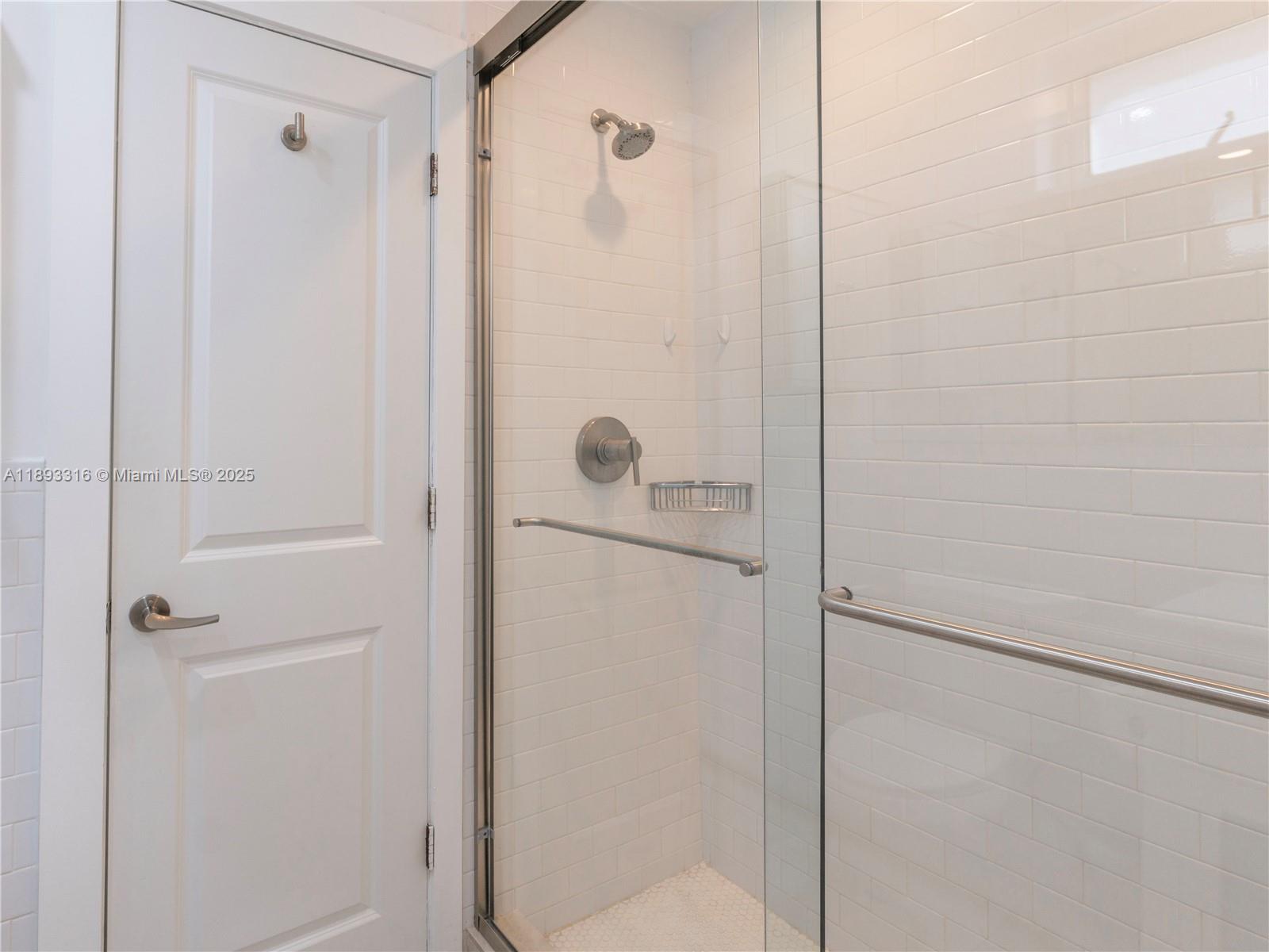 MIAMI BEACH IMPROVEMENT C - Residential Lease